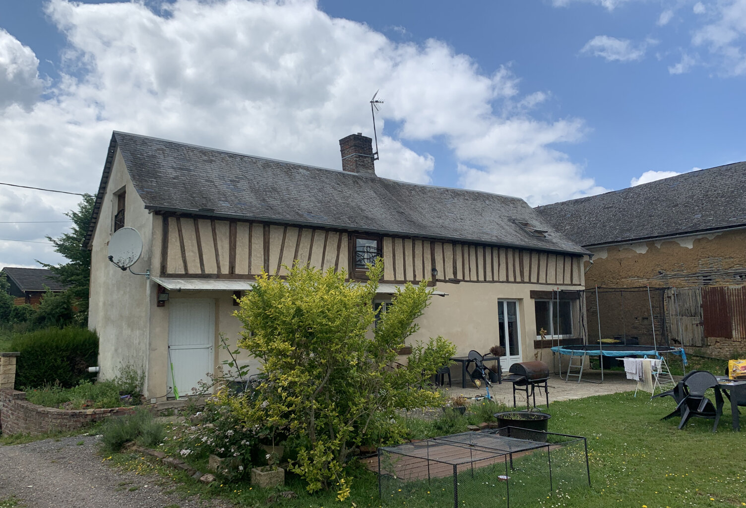 MAISON PROCHE D'AUMALE — photo 1