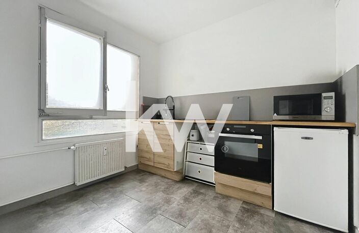 SECTEUR PAIX CATHEDRALE - APPARTEMENT T1 BIS — photo 4