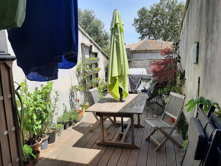 Grande maison de village avec terrasse et T2 indépendant — photo 1