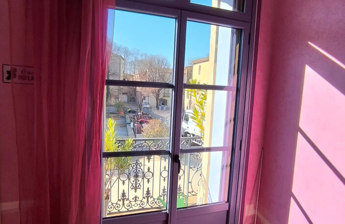 Grande maison de village avec terrasse et T2 indépendant — photo 5