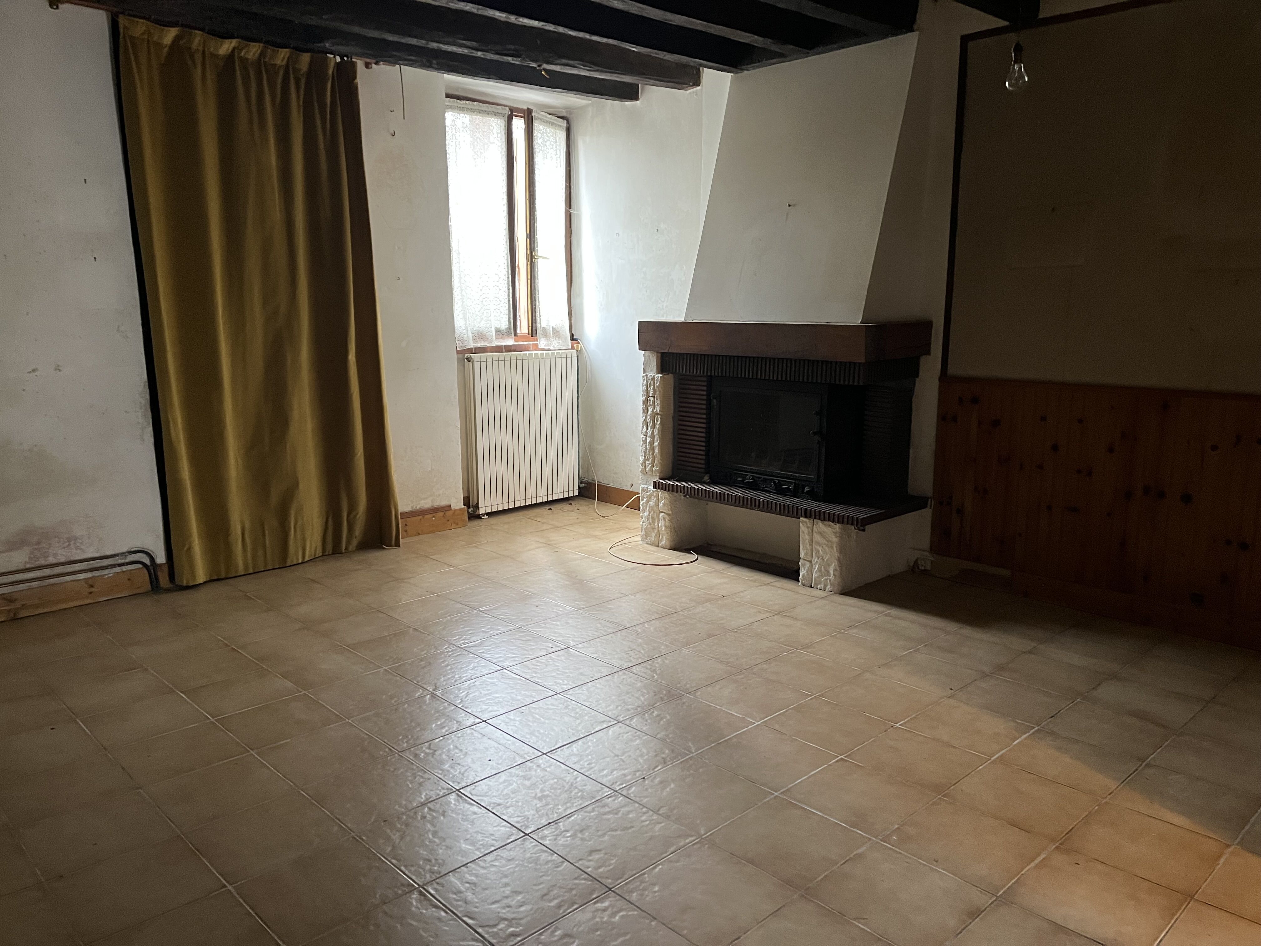 MAISON DE VILLE A RESTAURER