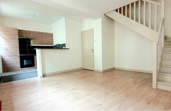 DIEPPE CENTRE - APPARTEMENT F2 DUPLEX / 3EME ÉTAGE / AUCUNS — photo 2