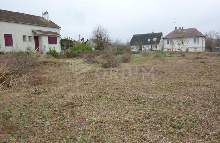 Terrain constructible à CHAMPS SUR YONNE — photo 3