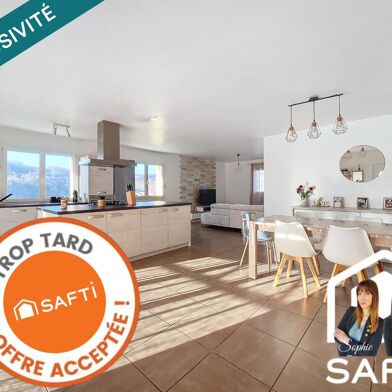 Maison 5 pièces 249000 €
