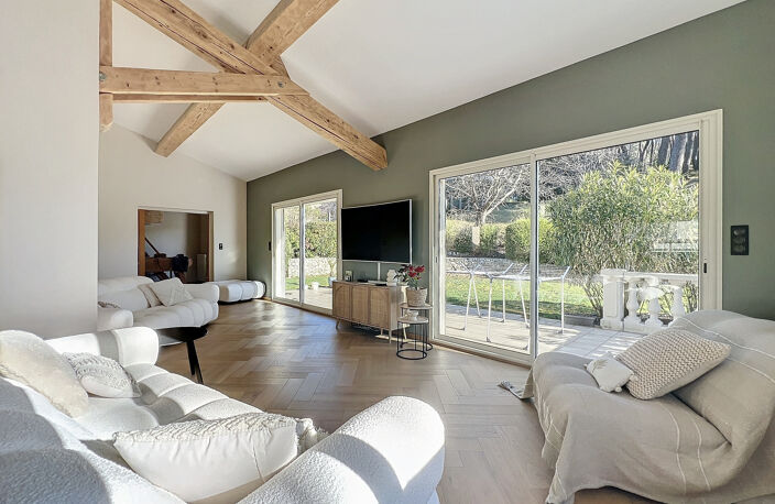 Charmante maison moderne et lumineuse avec piscine — photo 3