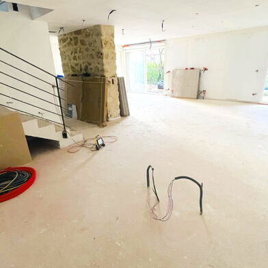 Maison 5 pièces 3950 €