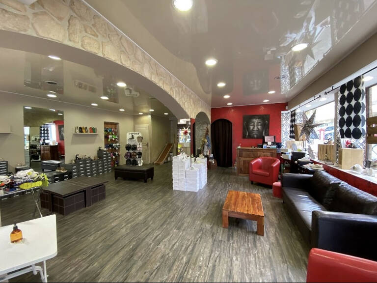 fonds de commerce chaussure maroquinerie — photo 1