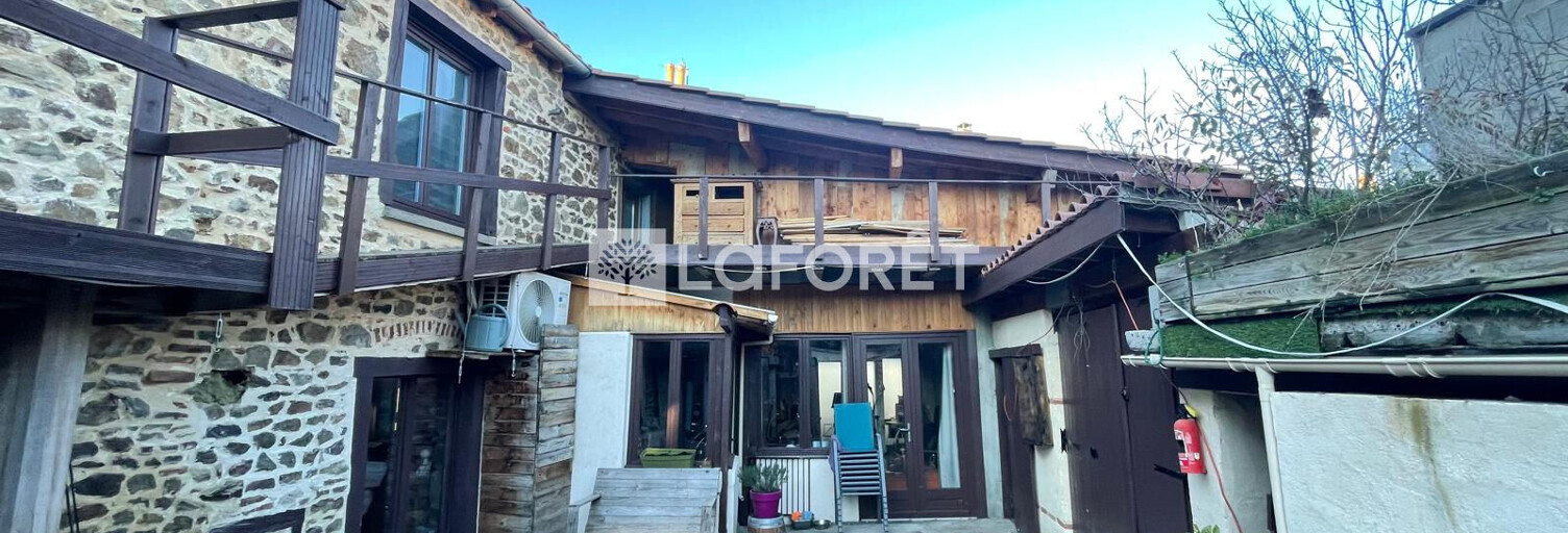 Maison 11 Pièces 225 m² à vendre à Chazelles-sur-Lyon (42140)