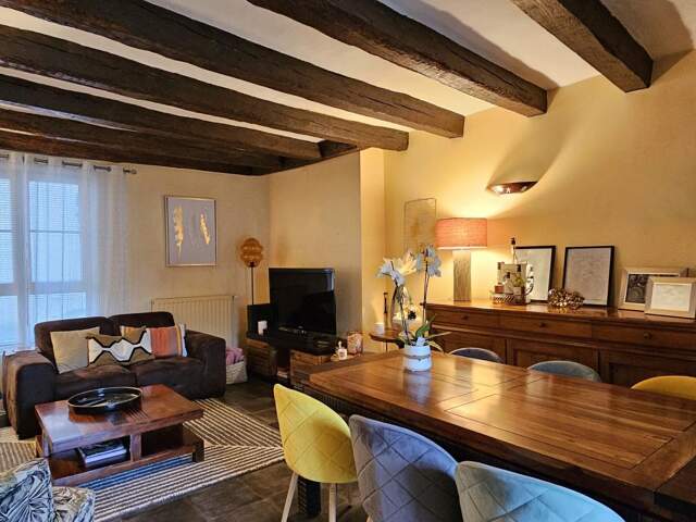 Maison À Vendre Loudun, 6 pièces, 170 m² + Local Commercial 100 m² — photo du bien