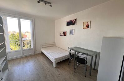 location appartement 340 € CC /mois à proximité de Saint-Pierre-du-Mont (40280)