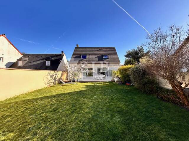 Maison 6 pièces avec sous-sol total - 148 m² — photo du bien
