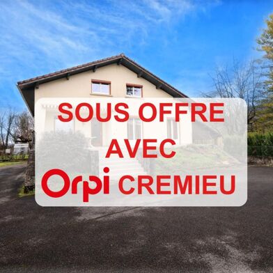 Maison 5 pièces 300000 €