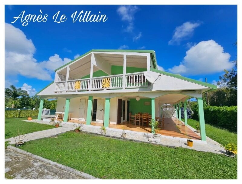 Villa / Maison 9 pièces  à vendre Sainte-Anne 97180