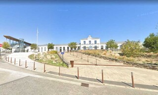 Commerce  3004 m² à louer à Morlaix (29600)