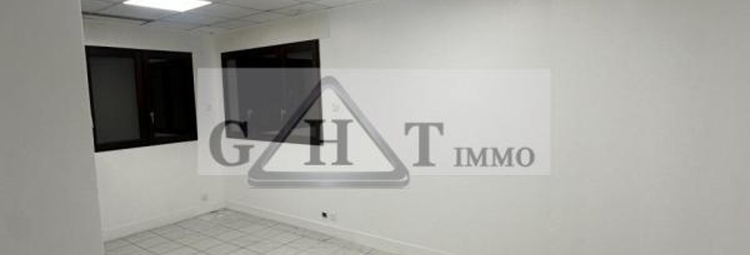 Bureau  300 m² à louer à Ris-Orangis (91130)