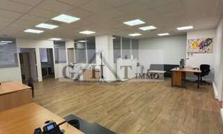 Bureau  150 m² à louer à Maisons-Alfort (94700)