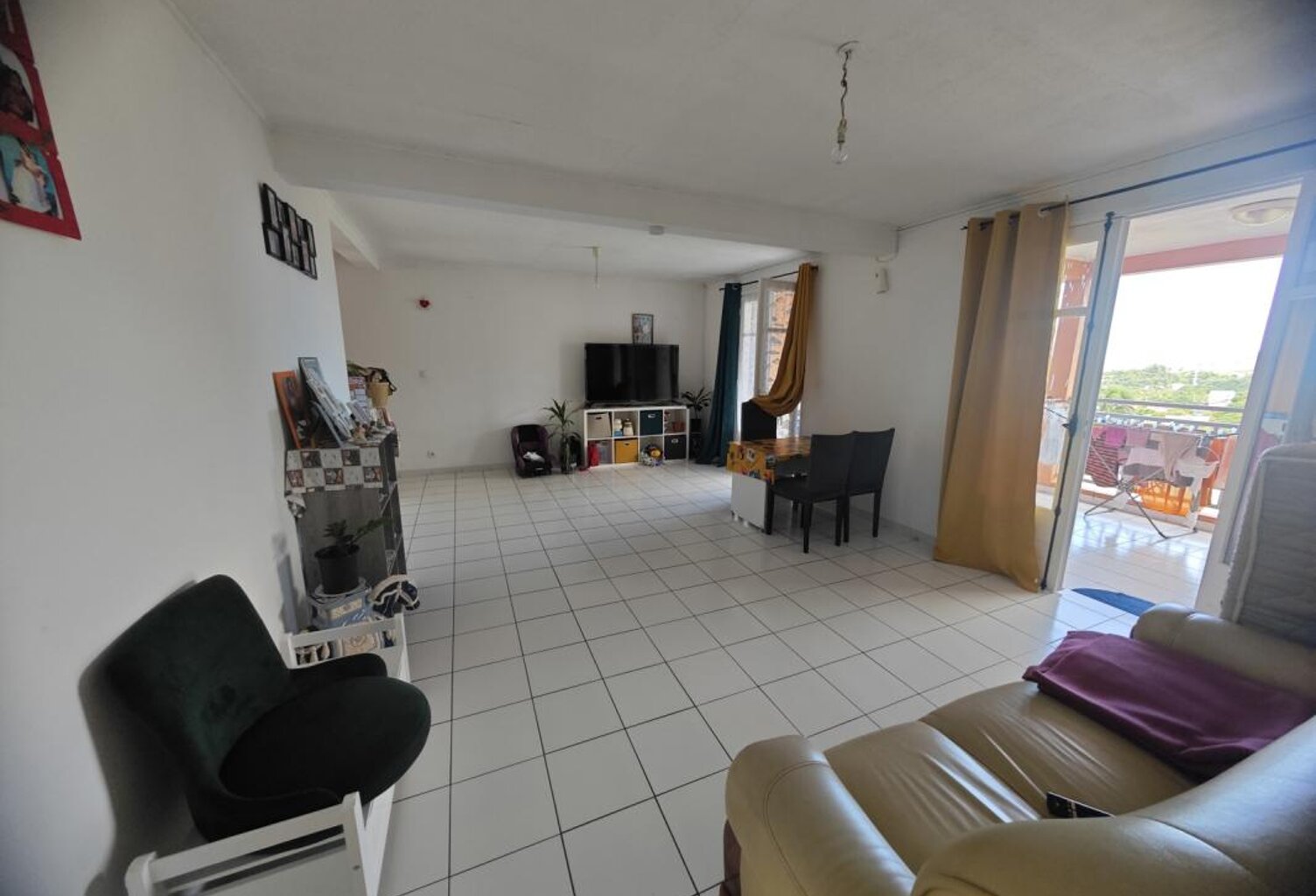 A VENDRE, La Rivière Saint-Louis – Appartement T4 de 100 m² — photo 1
