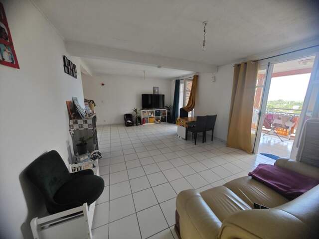A VENDRE, La Rivière Saint-Louis – Appartement T4 de 100 m² — photo du bien
