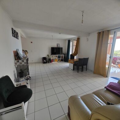 Appartement 4 pièces 180000 €