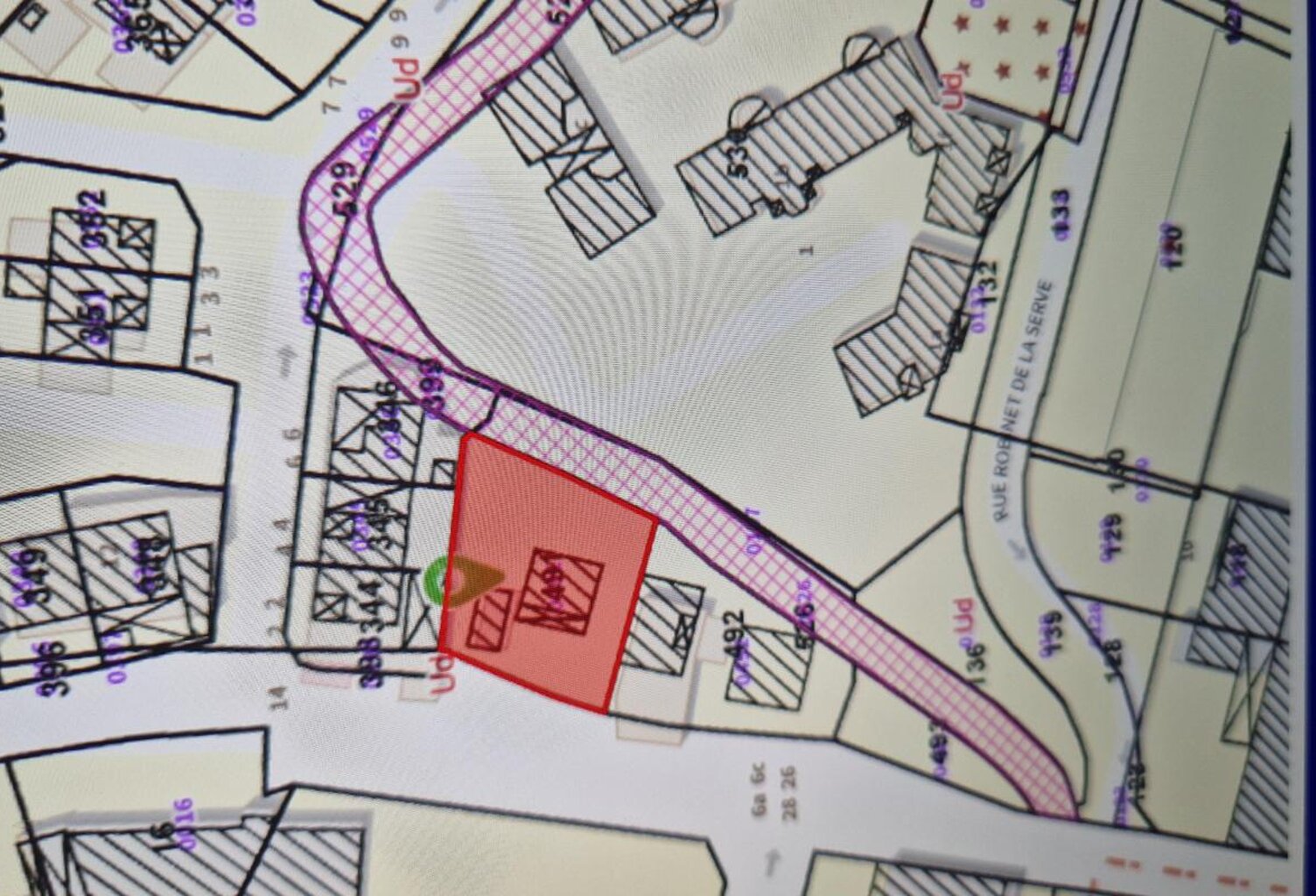 TERRAIN  DE 602M2 A VENDRE ST-PIERRE  VILLE ILE DE LA REUNION — photo 1
