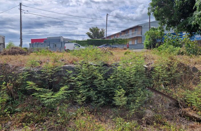 TERRAIN  DE 602M2 A VENDRE ST-PIERRE  VILLE ILE DE LA REUNION — photo 2
