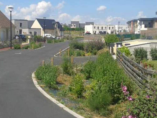 Terrain à bâtir au coeur du massif de Saint Thierry en proximité direct de Reims et des commerces — photo du bien