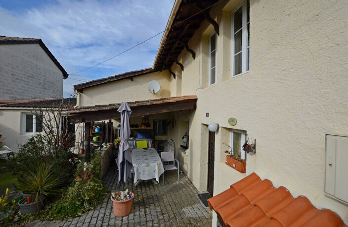 Charmante maison de village avec deux logements indépendants  — photo 2