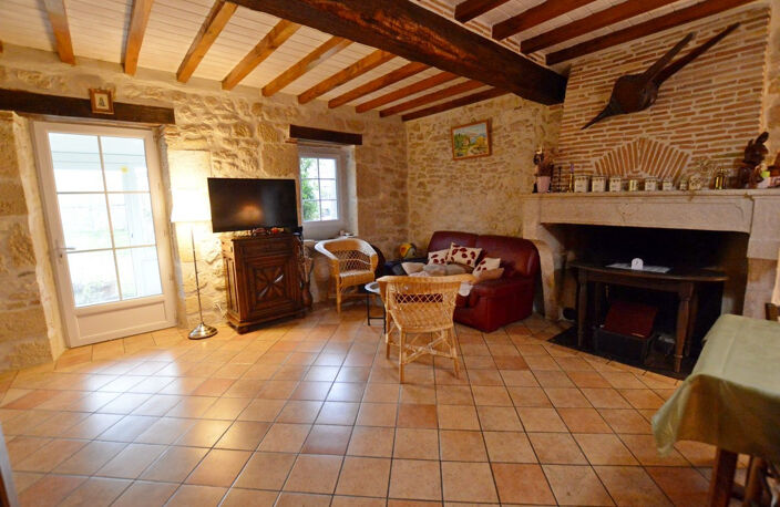 Elégante maison en pierre — photo 4