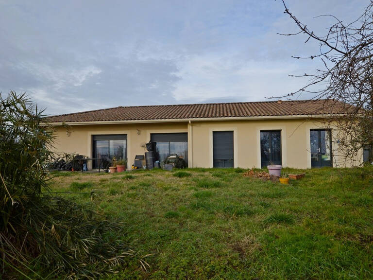 Maison contemporaine de plain-pied  — photo 1
