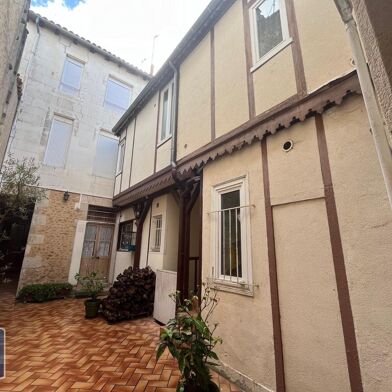 Immeuble  590000 €