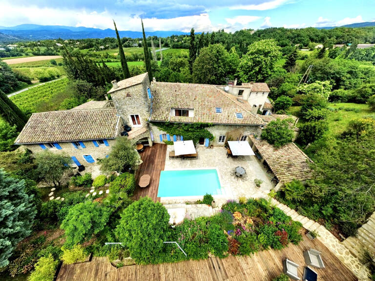 DOMAINE D'EXCEPTION DU XIIIe SIÈCLE   UN LIEU UNIQUE AUX MUL — photo 1