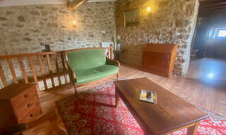 Maison 8 Pièces 181 m² à vendre à Charmes-sur-Rhône (07800)