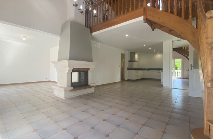 Superbe Maison Rénovée au Calme de la Campagne, Proche des C — photo 4