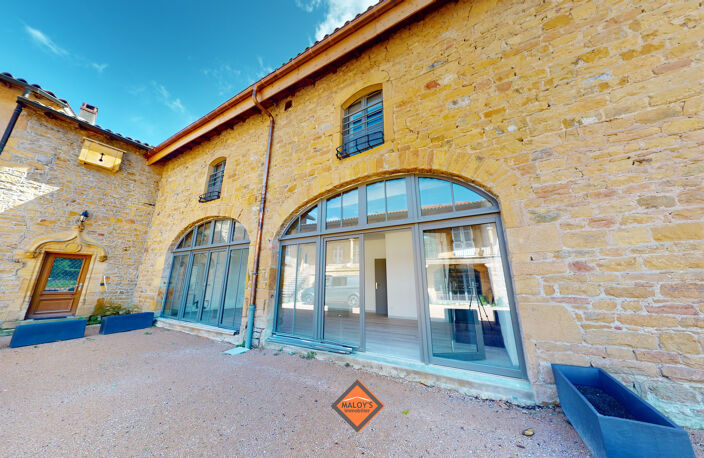 Magnifique appartement-Maison Village  de 102m² lumineux dans un ancien corps de ferme à Ville sur Jarnioux — photo 5