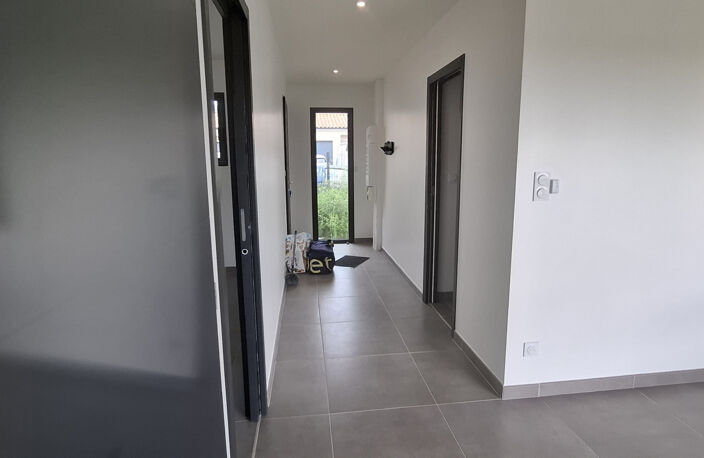 A vendre sur Guilherand maison neuve — photo 3