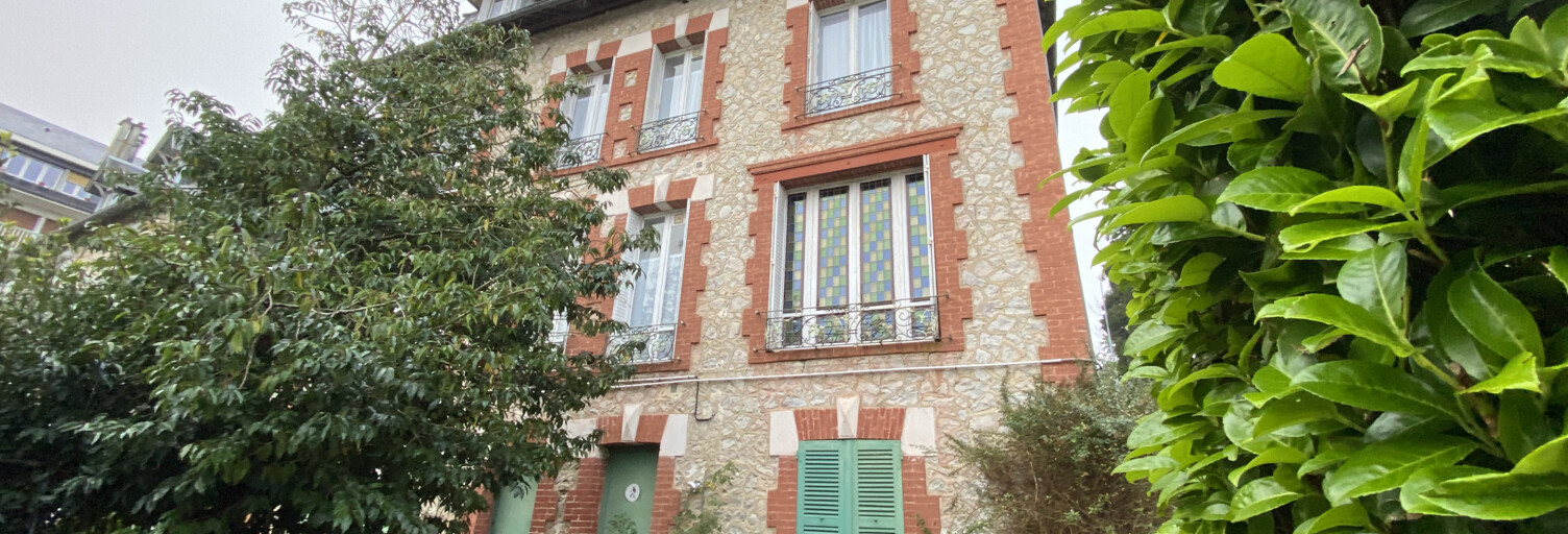 Immeuble  300 m² à vendre à Juvigny-Val-d'Andaine (61140)