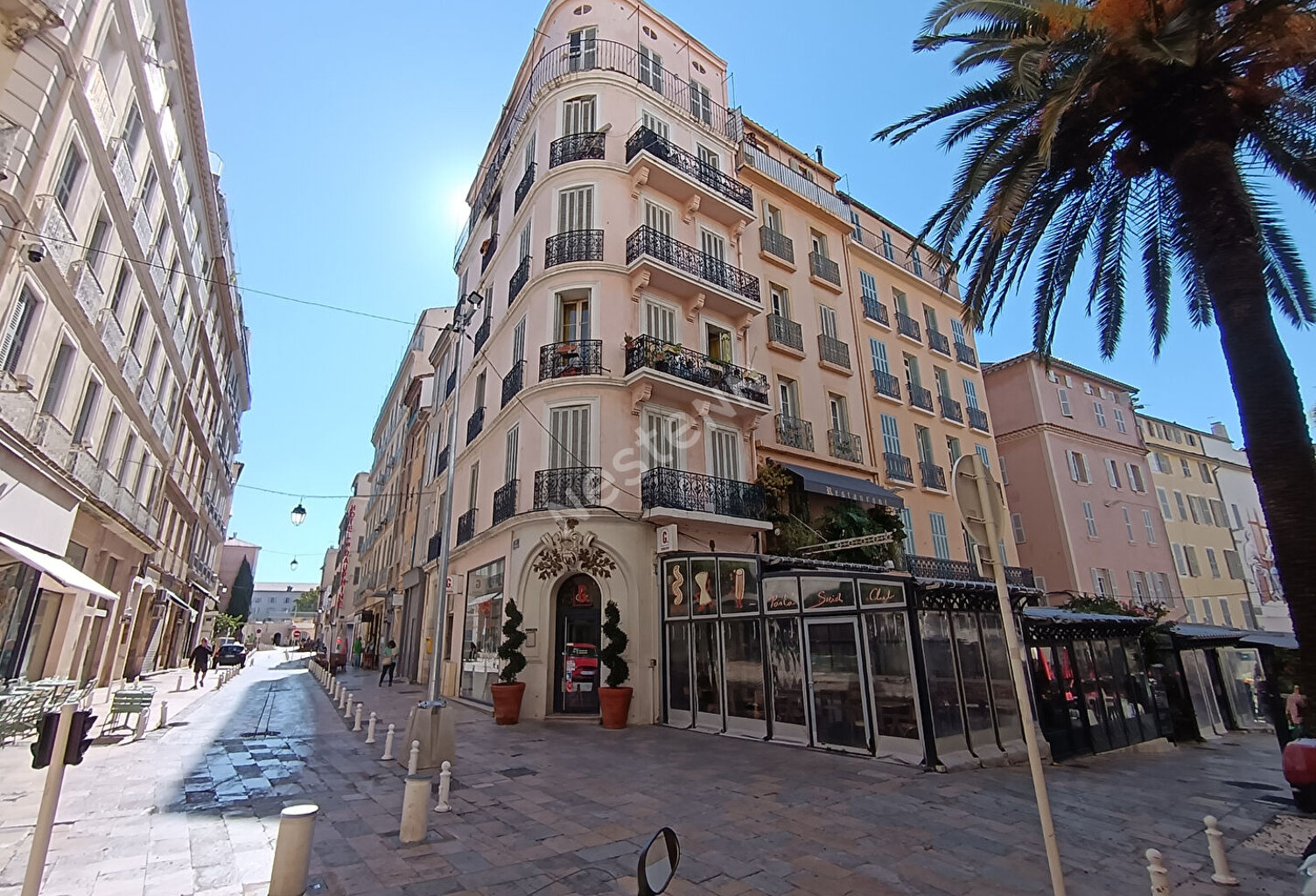 Toulon Place de l'Opéra. Immeuble complet de 16 lots en R+6 d... — photo 1
