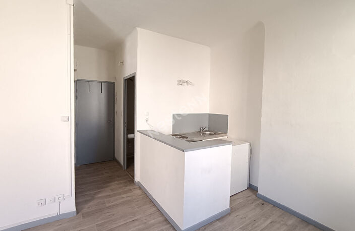 Toulon Place de l'Opéra. Immeuble complet de 16 lots en R+6 d... — photo 4