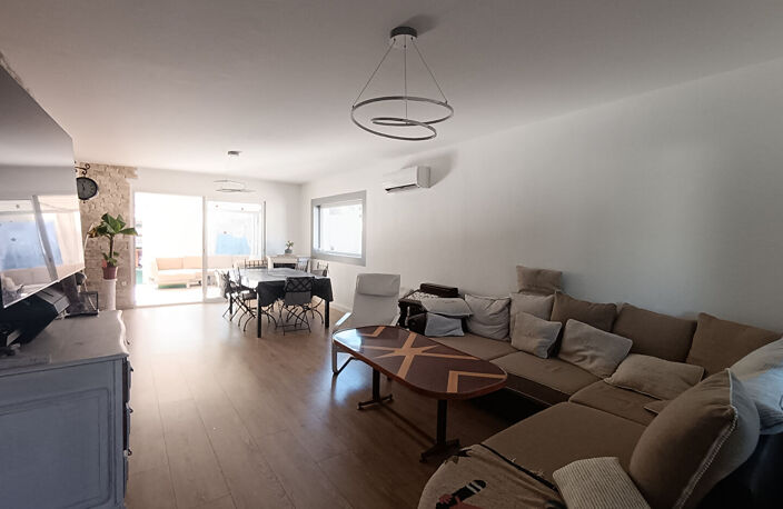 La Seyne. Maison T6 de 115 m² avec garage de 40 m² sur 400 m²... — photo 5