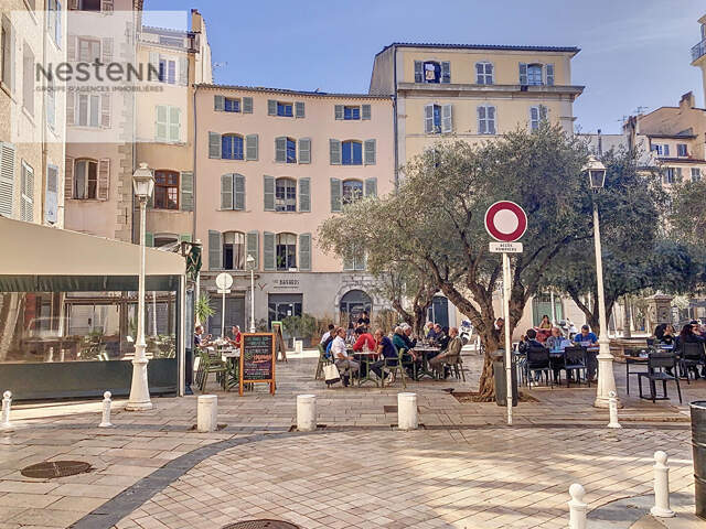 EXCLUSIVITE Murs commerciaux de 83 m2 à deux pas du Port et d... — photo du bien