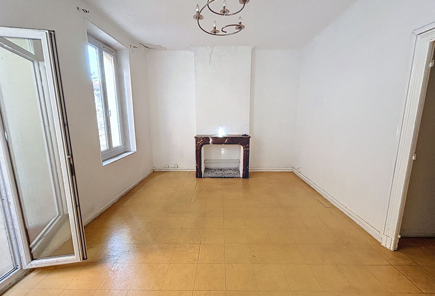 Appartement Toulon  EST de 3 pièces de 64 m² avec cour et par... — photo 1