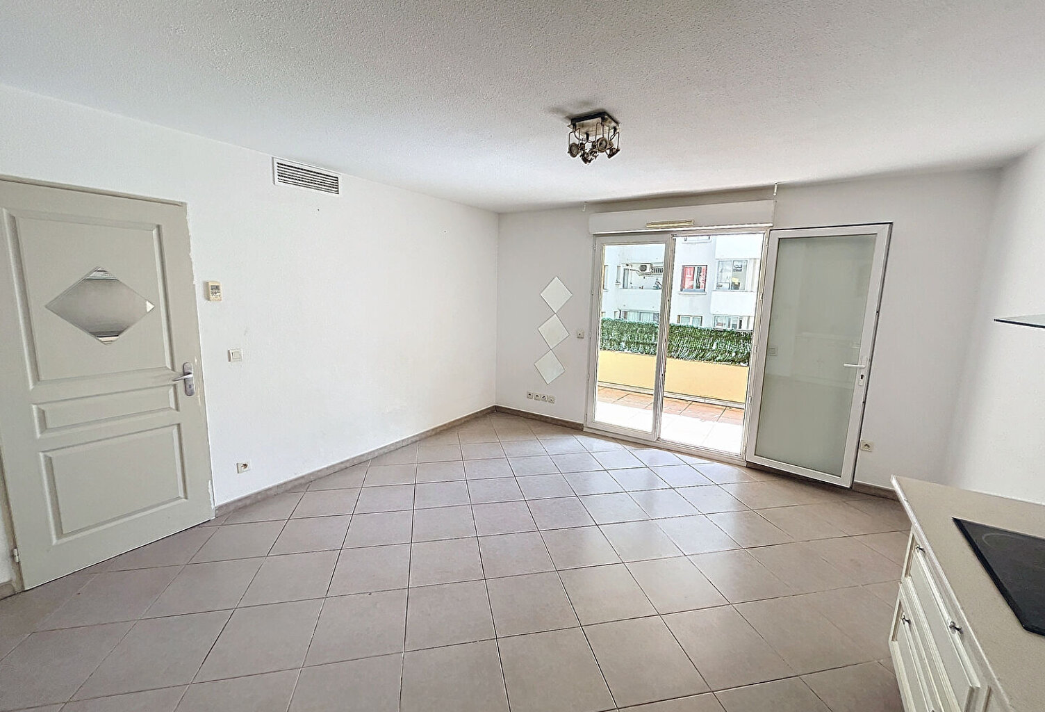 Appartement de 2 pièces  de 42 m² à Toulon Est — photo 1