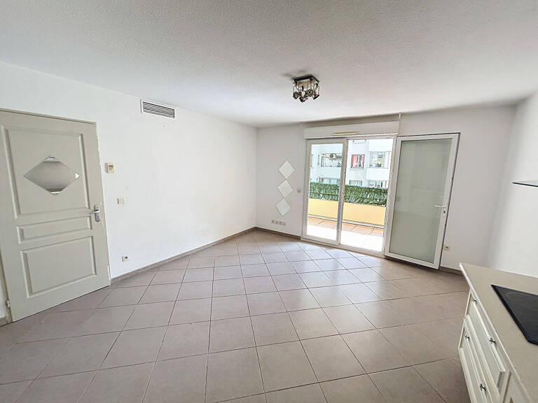 Appartement de 2 pièces  de 42 m² à Toulon Est — photo 1