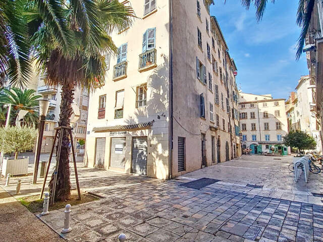 Appartement T2 Toulon Centre ville à deux pas du port — photo du bien