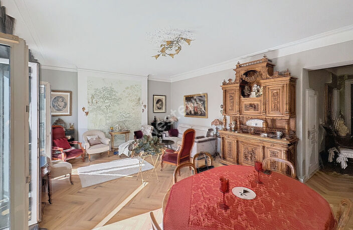 TOULON HAUTE VILLE Appartement  T4 de 109 m² + LOCAL — photo 5