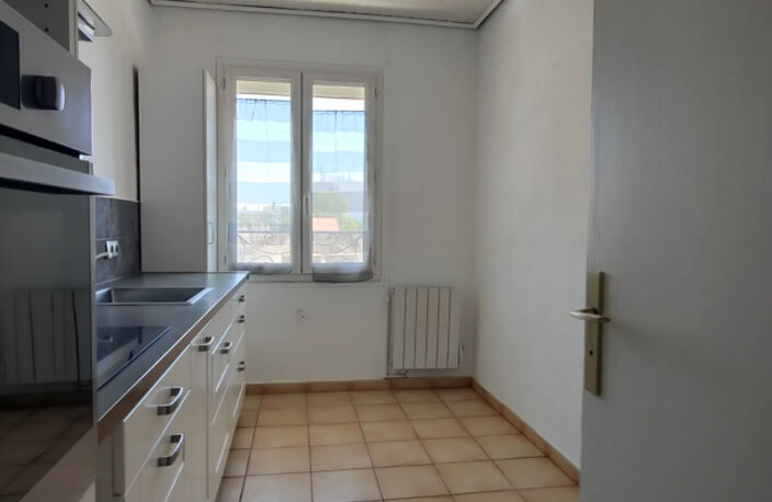 Toulon Siblas Appartement  de 3 pièces de 72 m² — photo 3