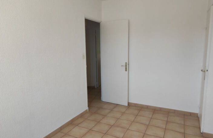 Toulon Siblas Appartement  de 3 pièces de 72 m² — photo 4