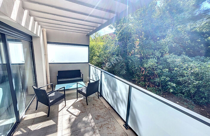 Appartement Toulon Cap Brun Mejean T2 de 43 m² avec terrasse — photo 2