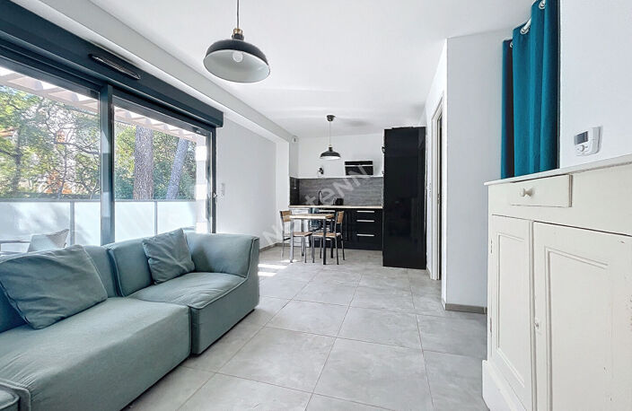 Appartement Toulon Cap Brun Mejean T2 de 43 m² avec terrasse — photo 4