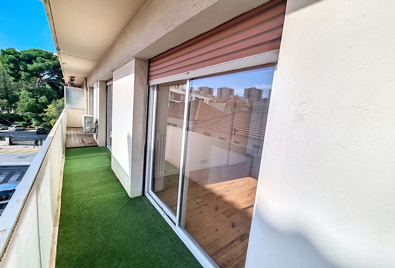 Toulon Est grand appartement de 2 pièces de 50 m² — photo 1